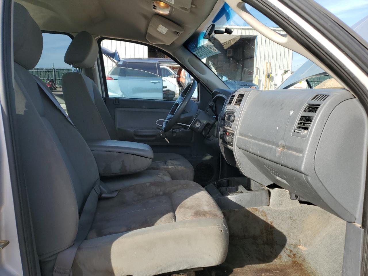 2006 DODGE Dakota