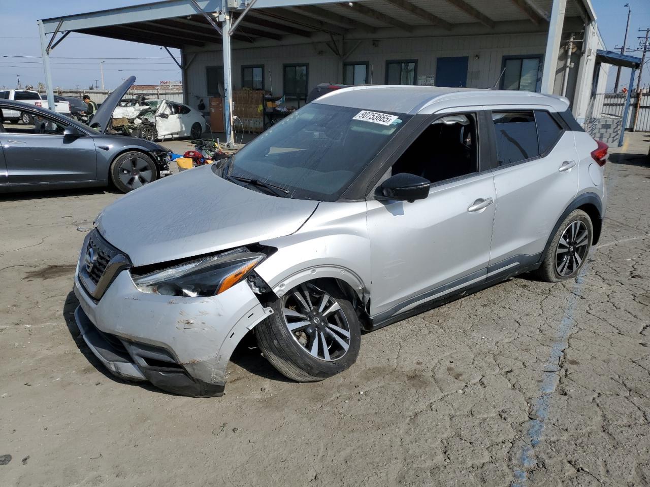 2019 NISSAN KICKS