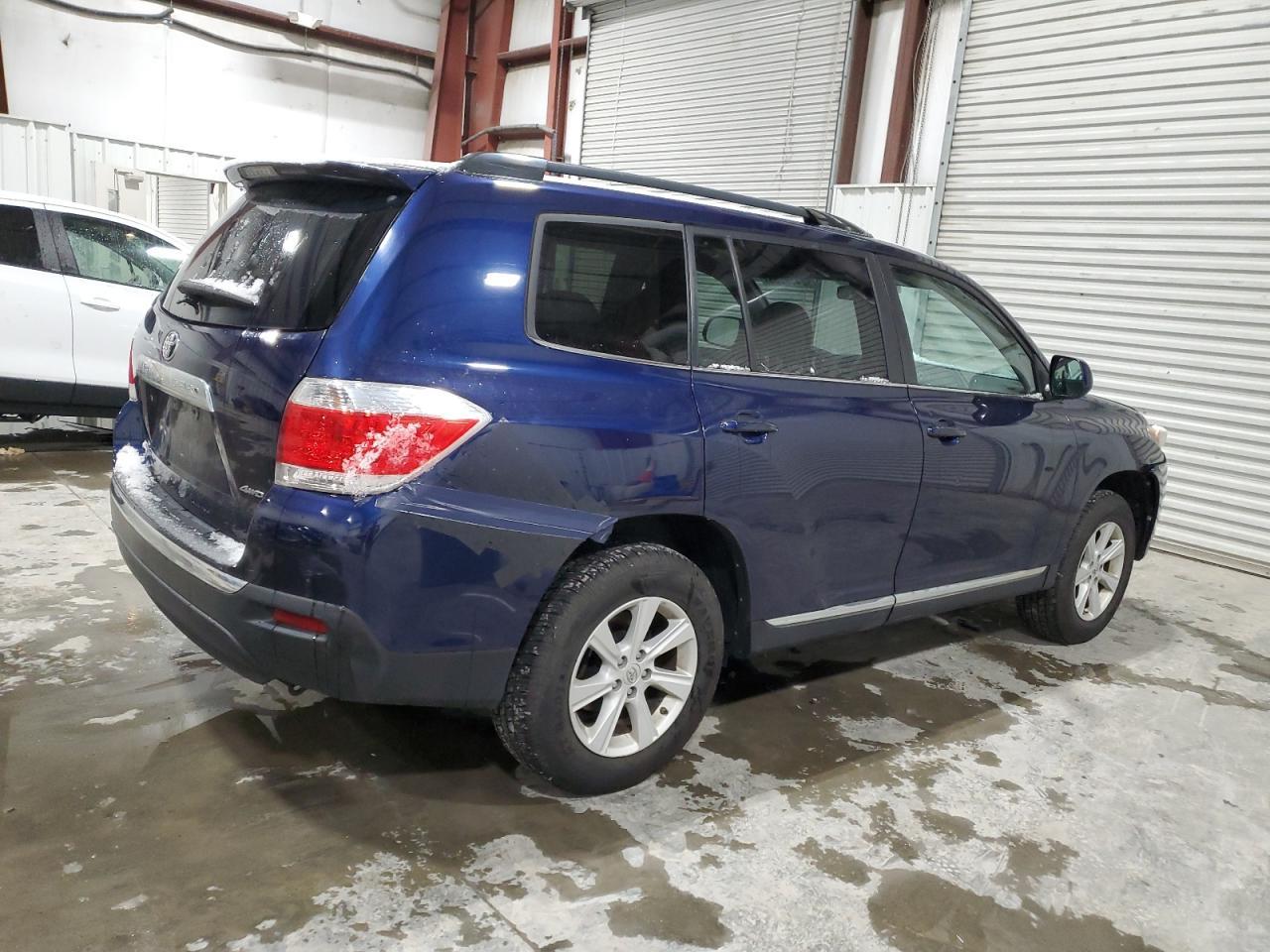 2013 TOYOTA HIGHLANDER