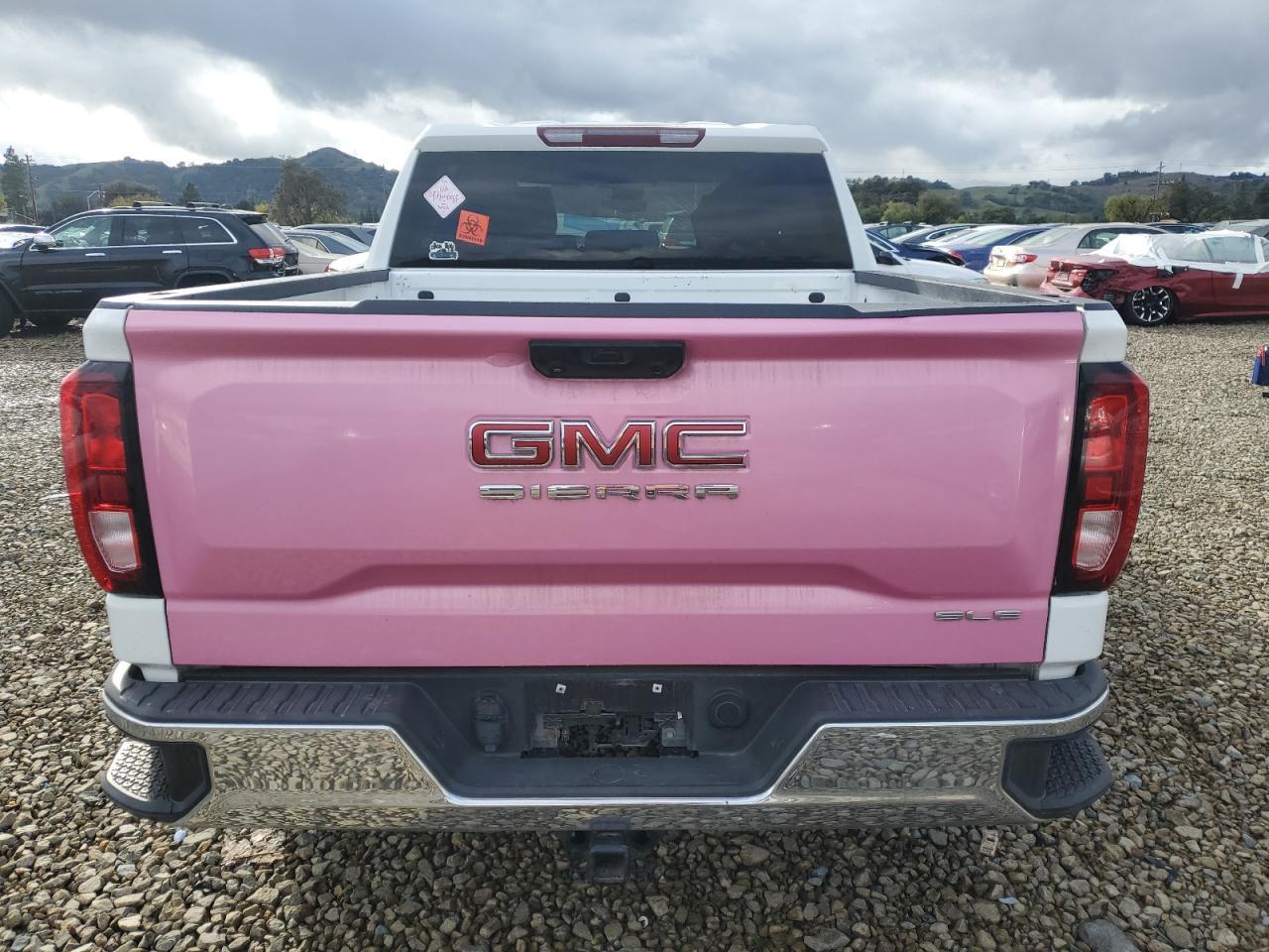 2023 GMC Sierra