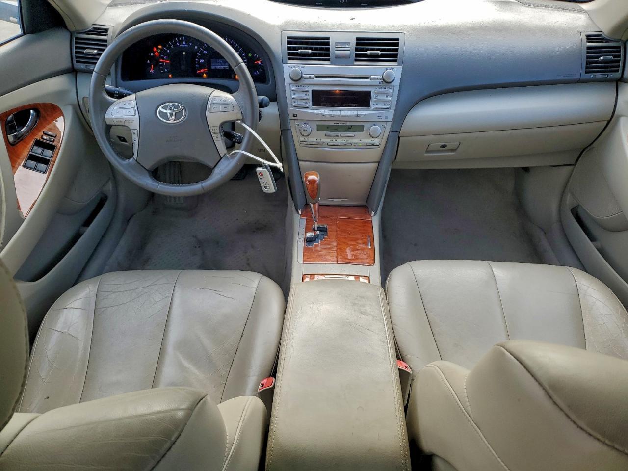 2010 TOYOTA CAMRY