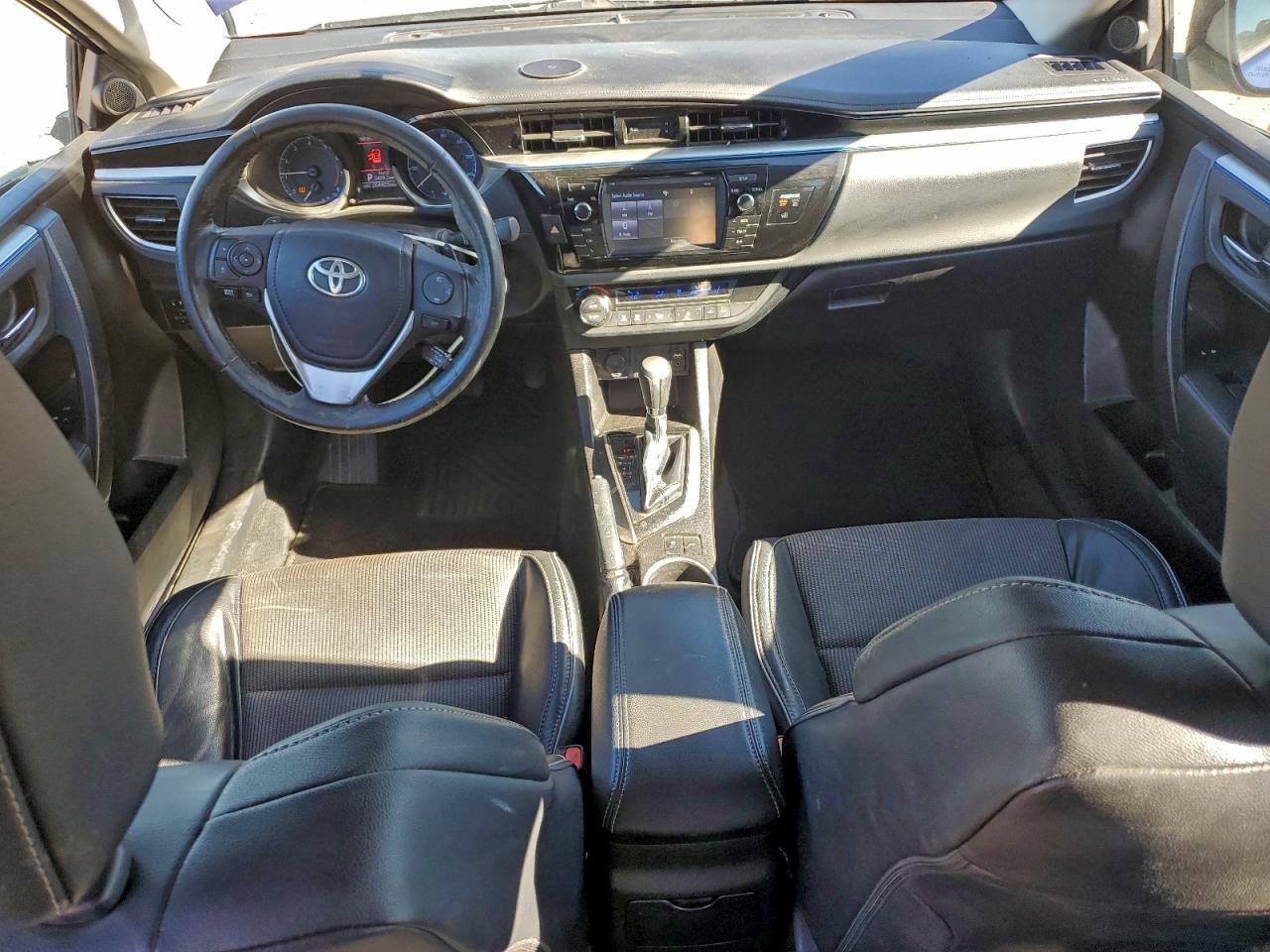 2015 TOYOTA COROLLA