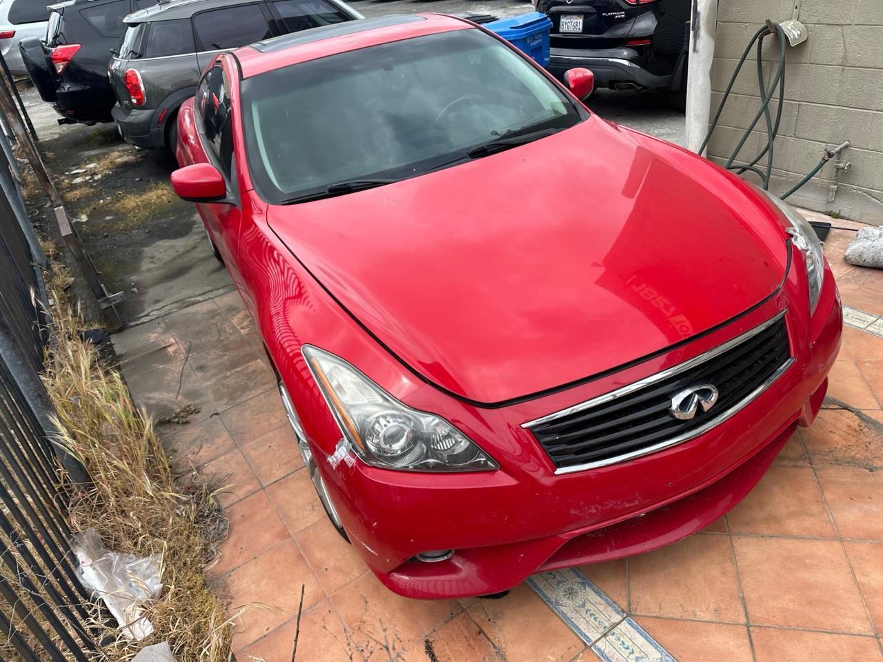 2012 INFINITI G37