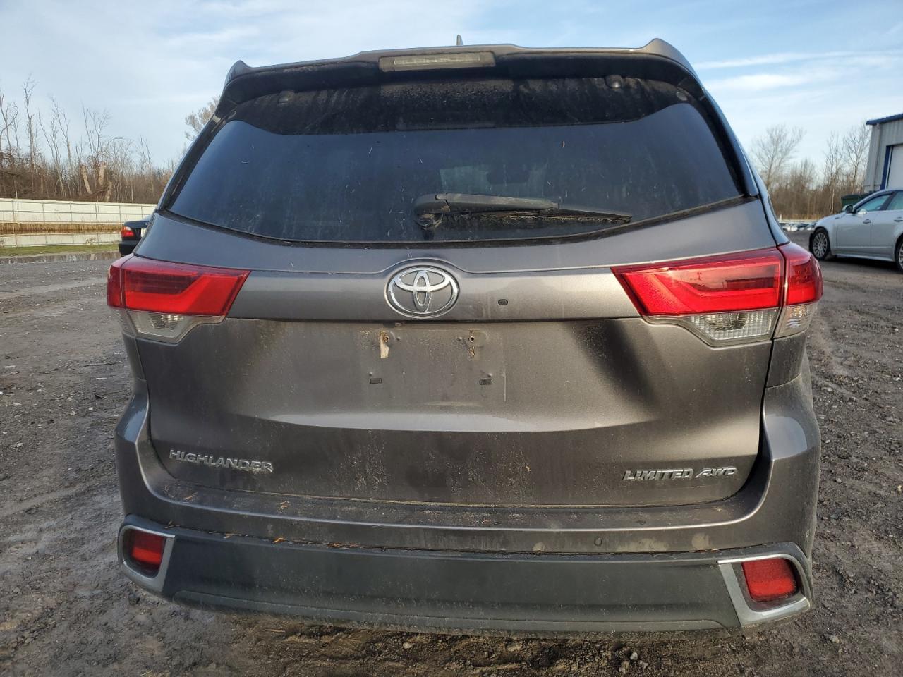 2018 TOYOTA HIGHLANDER
