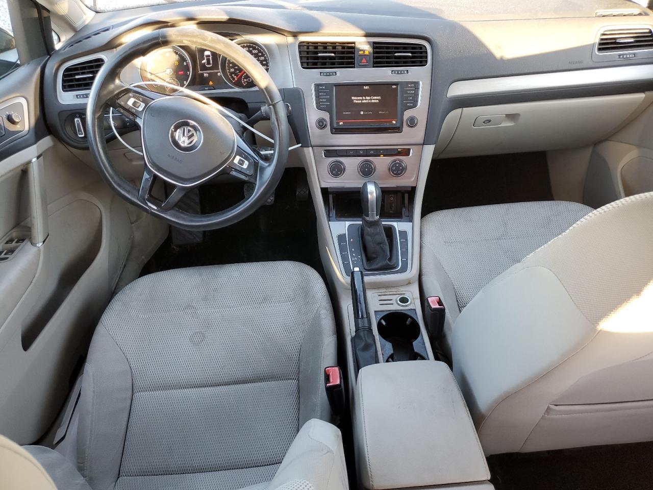 2016 VOLKSWAGEN GOLF