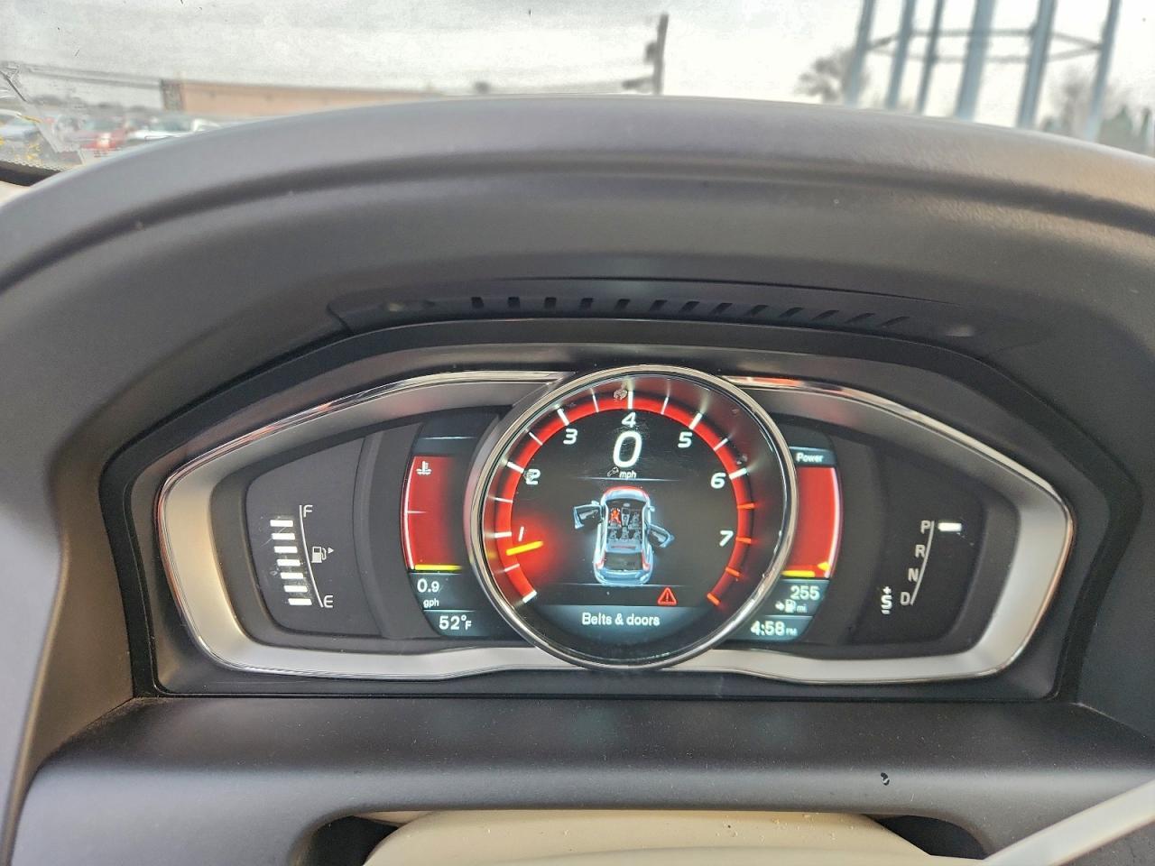 2015 VOLVO XC60