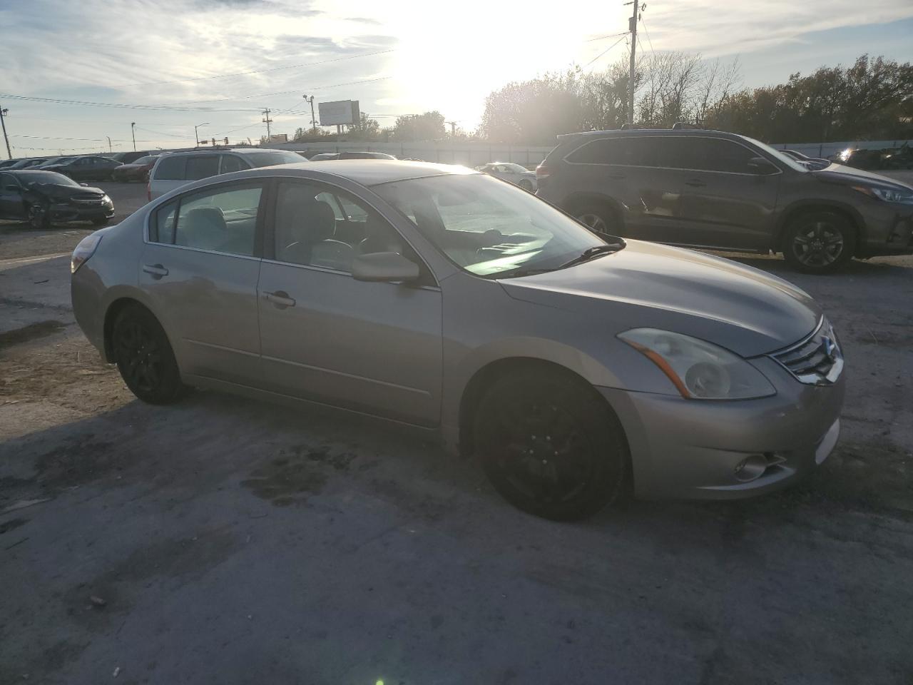2012 NISSAN ALTIMA