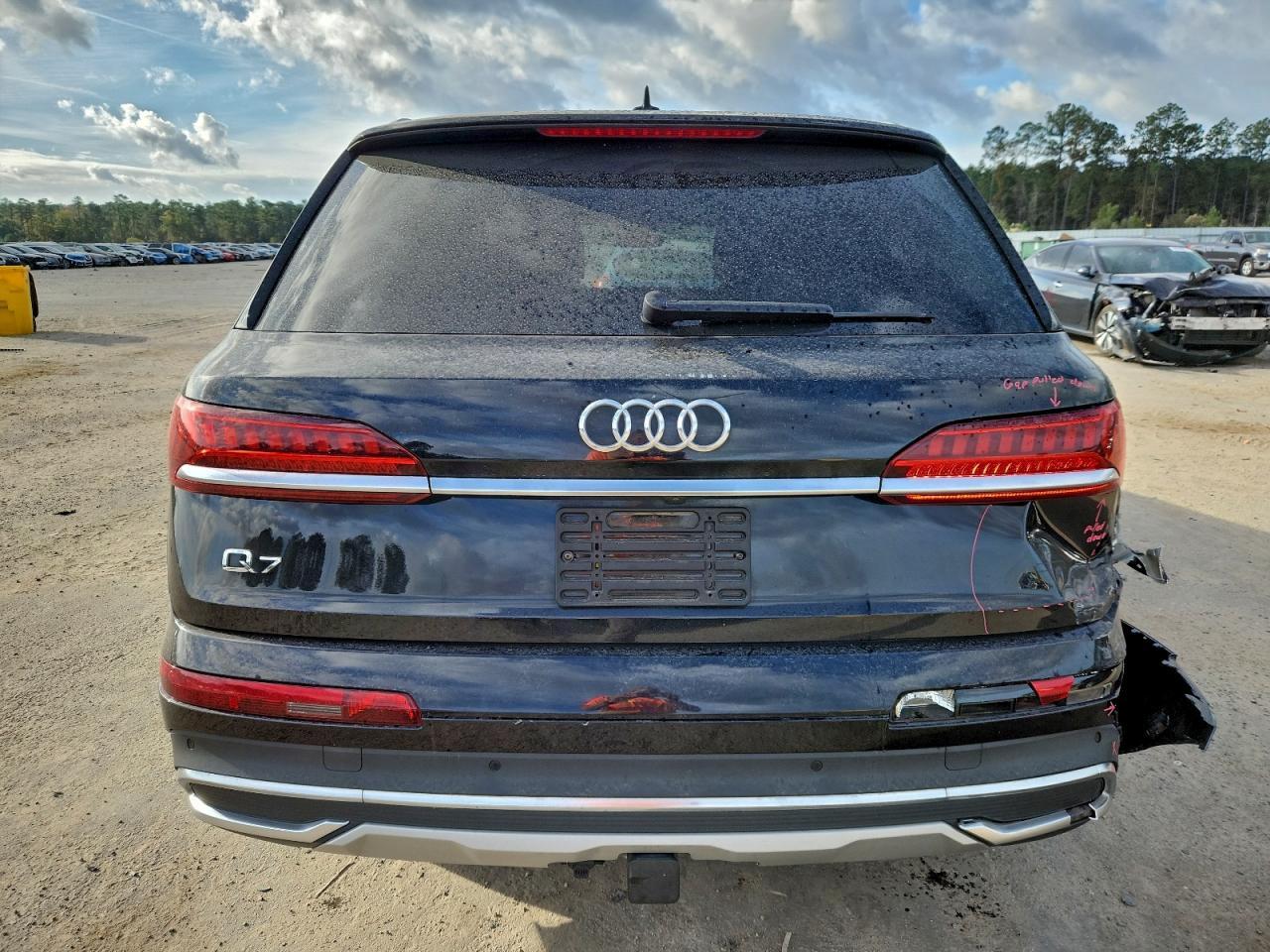 2021 AUDI Q7
