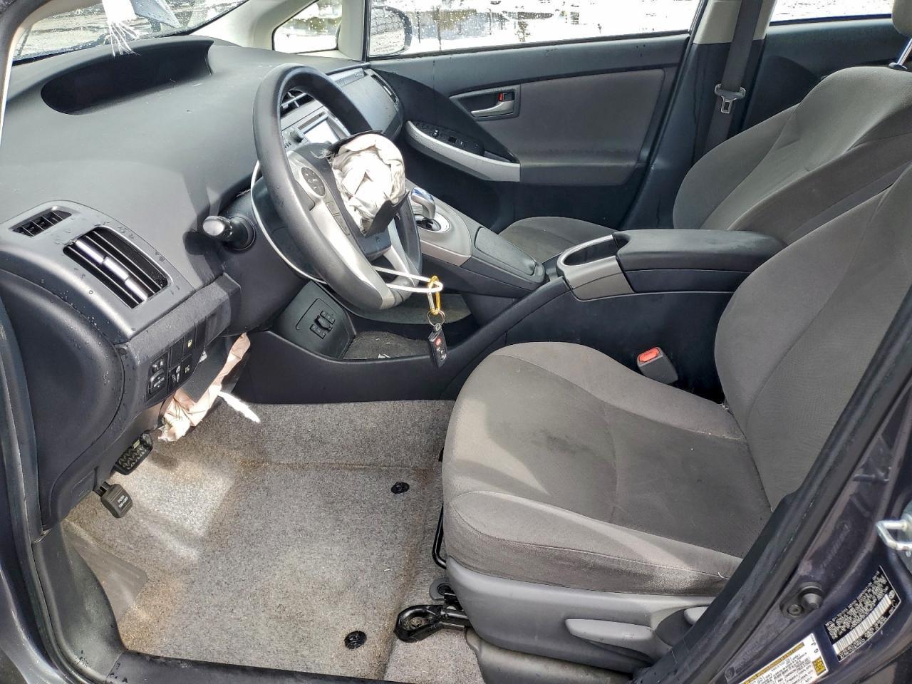 2015 TOYOTA Prius Plug-In