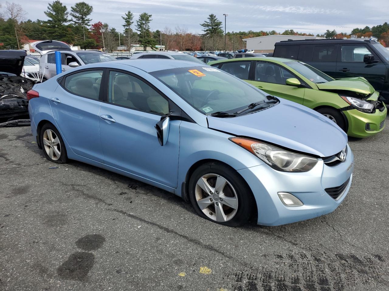 2012 HYUNDAI ELANTRA