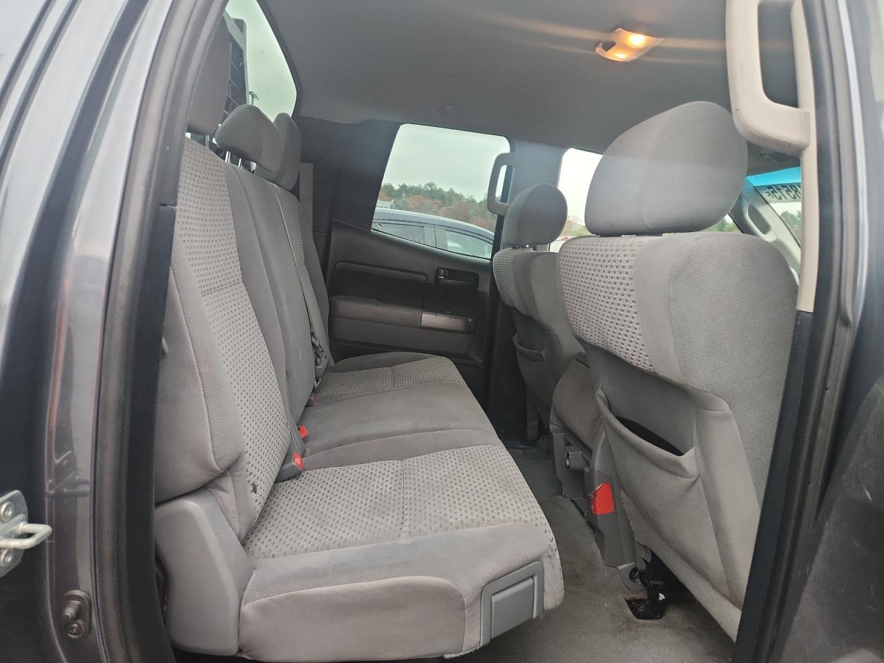 2010 TOYOTA TUNDRA