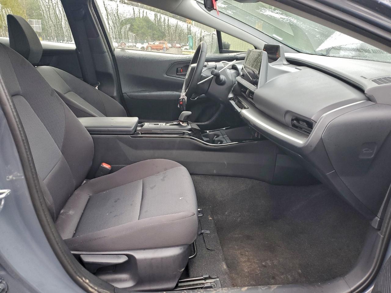 2025 TOYOTA PRIUS