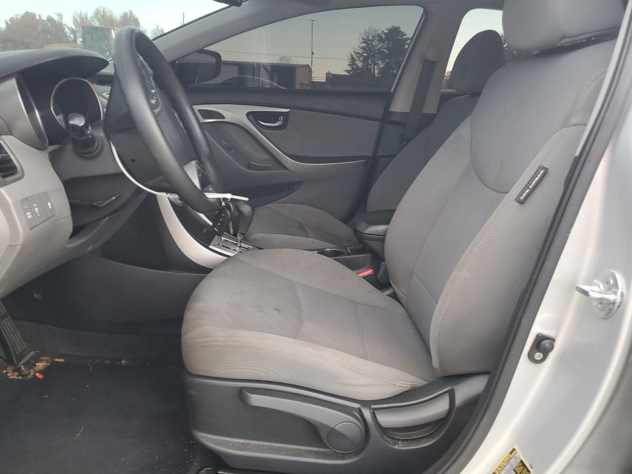 2012 HYUNDAI ELANTRA