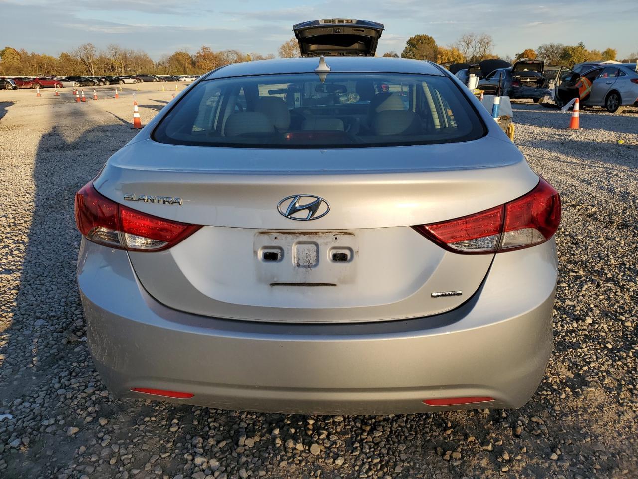 2011 HYUNDAI ELANTRA