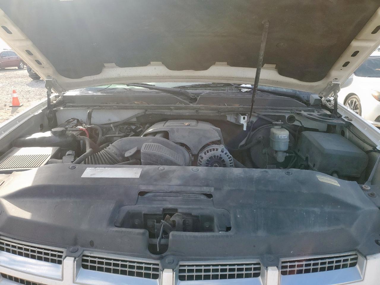 2010 CADILLAC ESCALADE