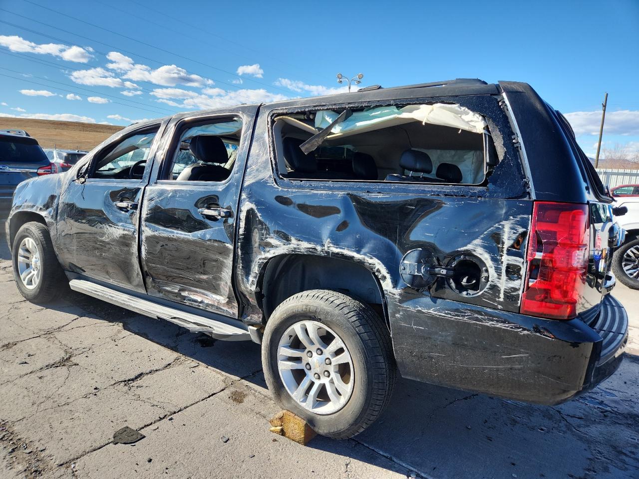 2013 CHEVROLET Suburban