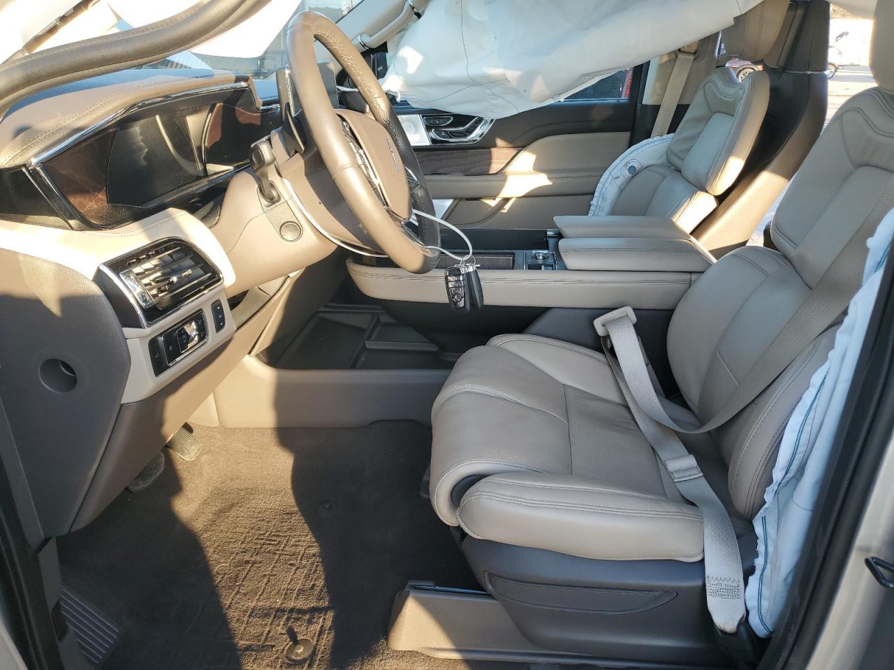 2024 LINCOLN Navigator