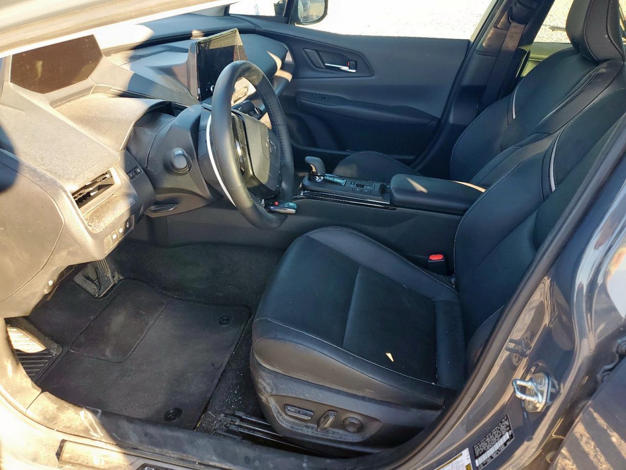 2024 TOYOTA PRIUS