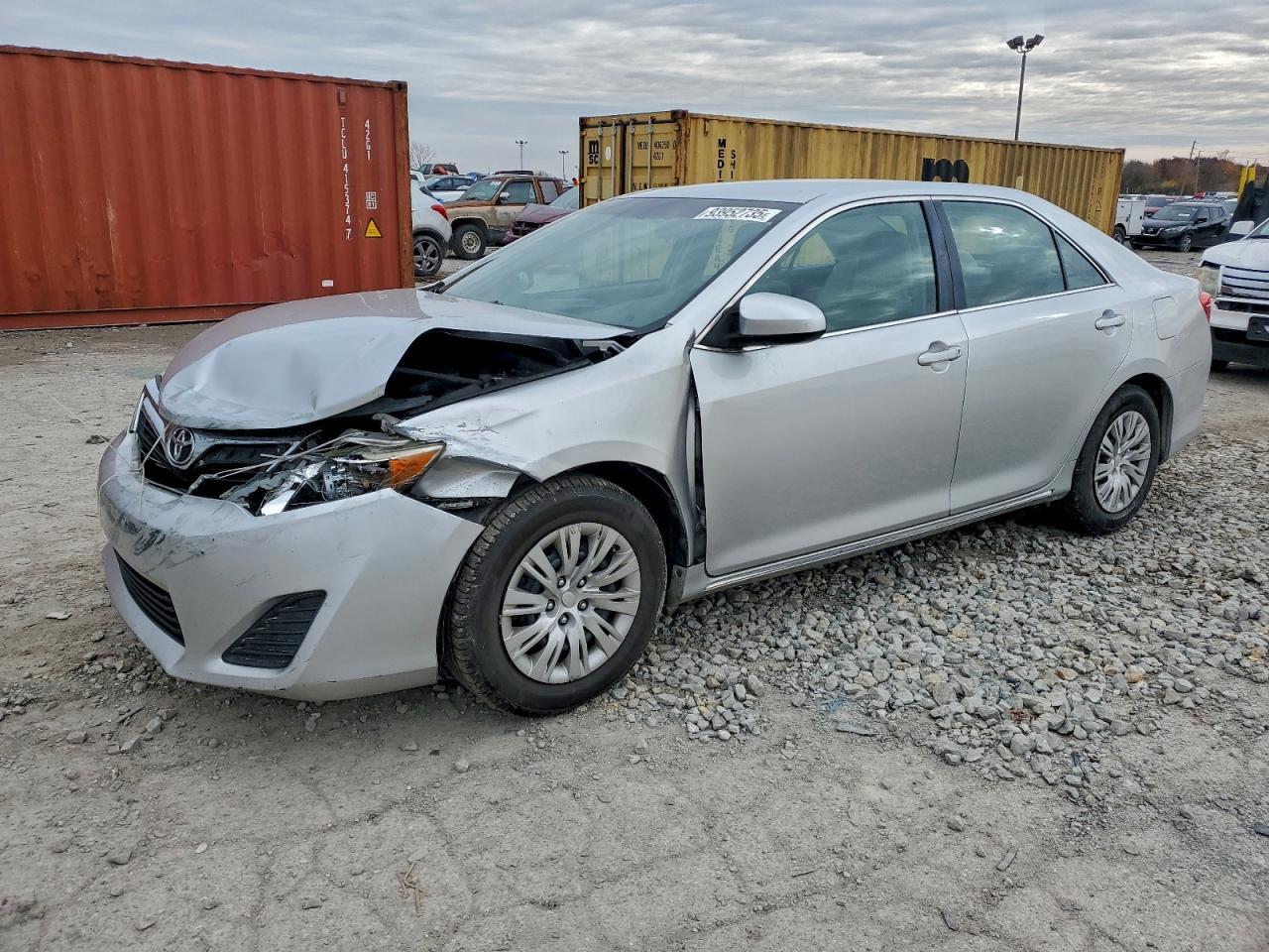 2013 TOYOTA CAMRY
