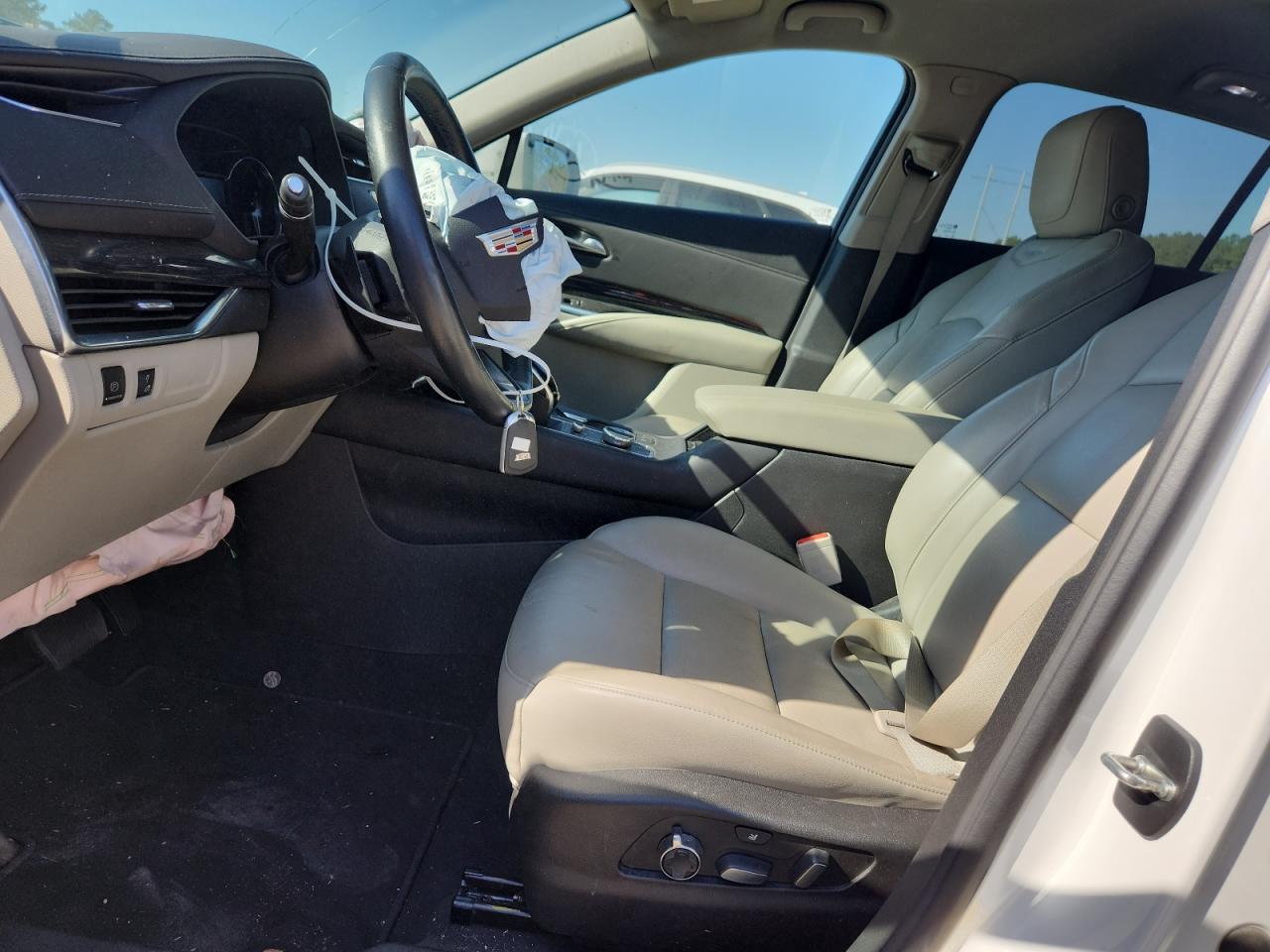 2021 CADILLAC XT4