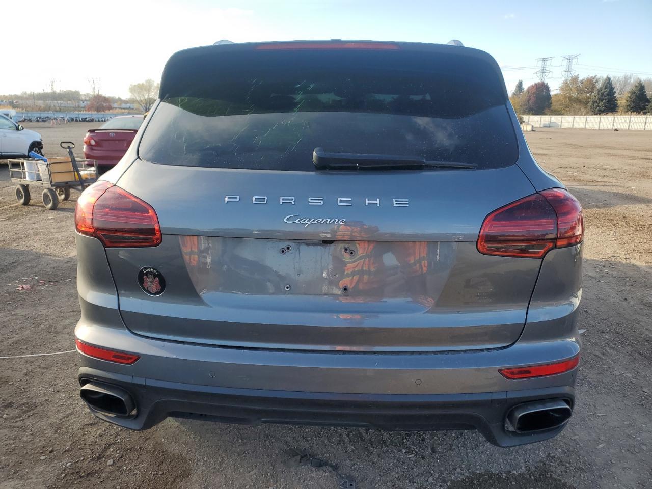 2018 PORSCHE CAYENNE