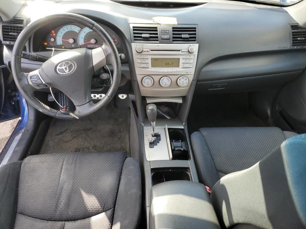 2011 TOYOTA CAMRY