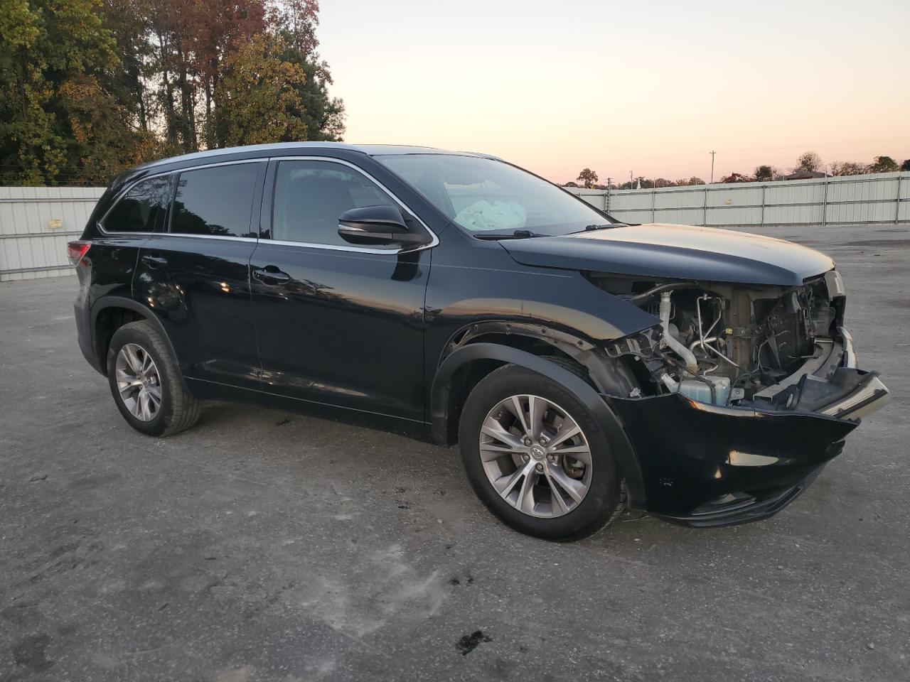 2015 TOYOTA HIGHLANDER