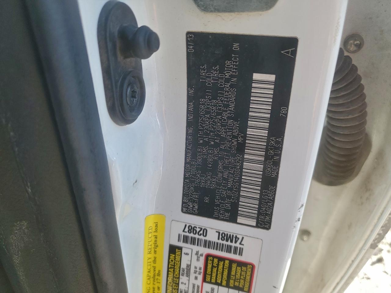 2013 TOYOTA Sequoia