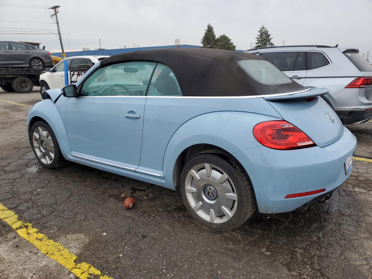 2013 VOLKSWAGEN Beetle