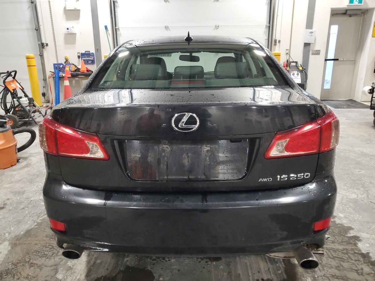 2011 LEXUS IS 250