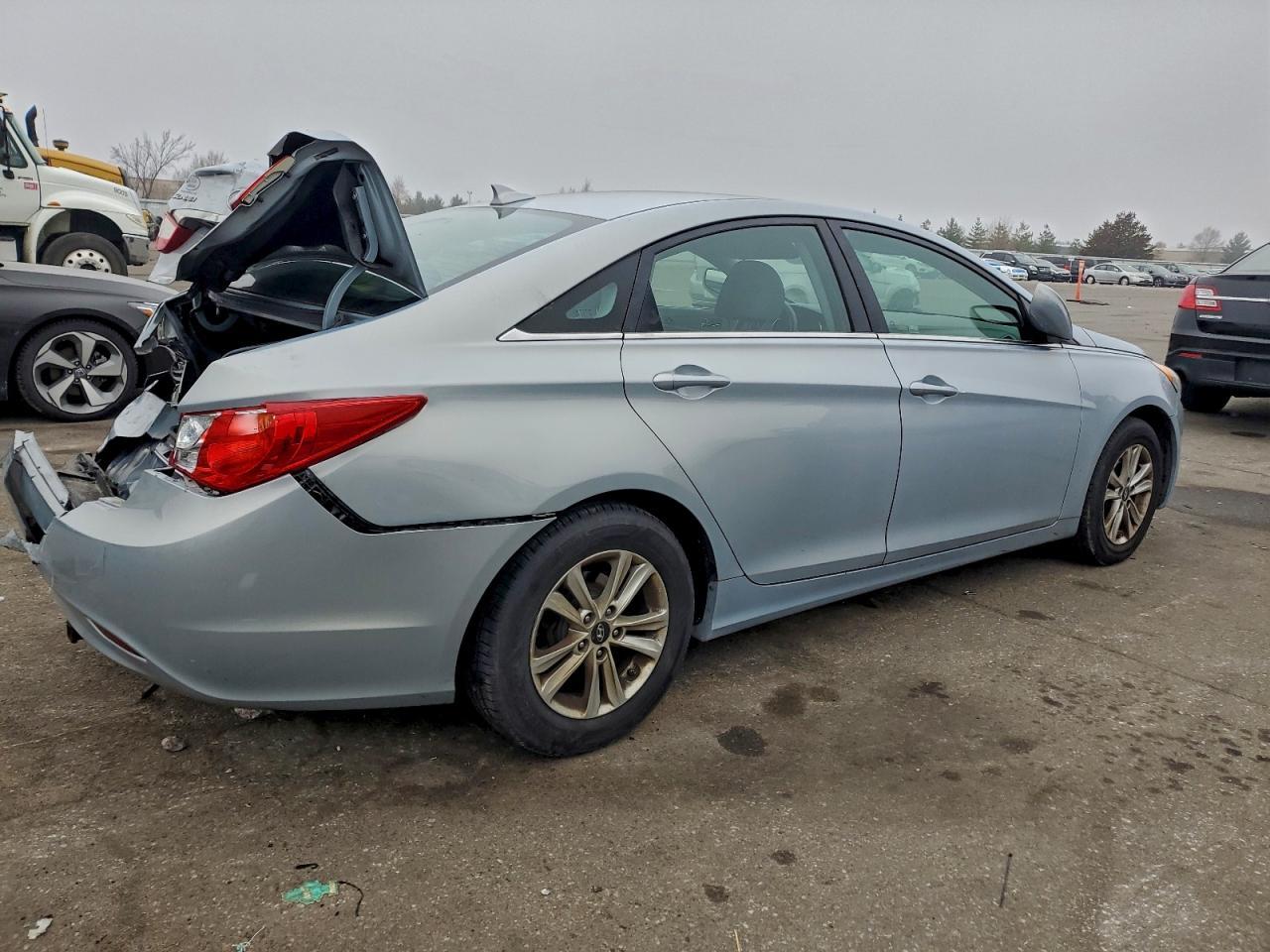 2013 HYUNDAI SONATA