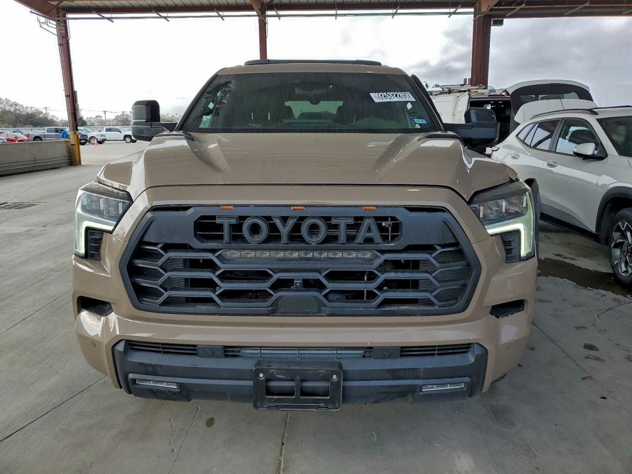 2025 TOYOTA Sequoia