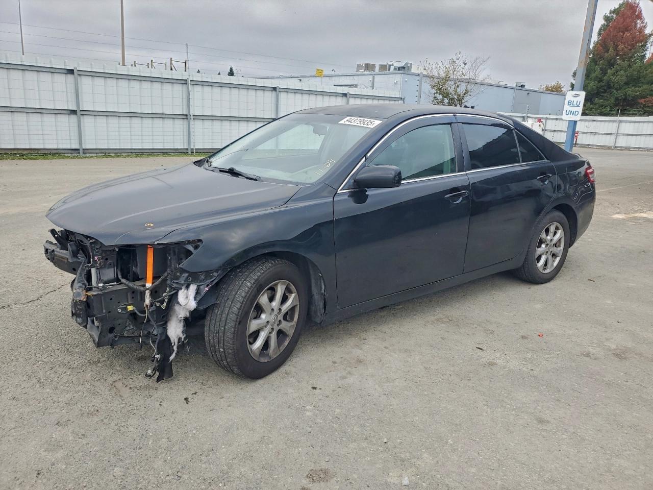 2011 TOYOTA CAMRY
