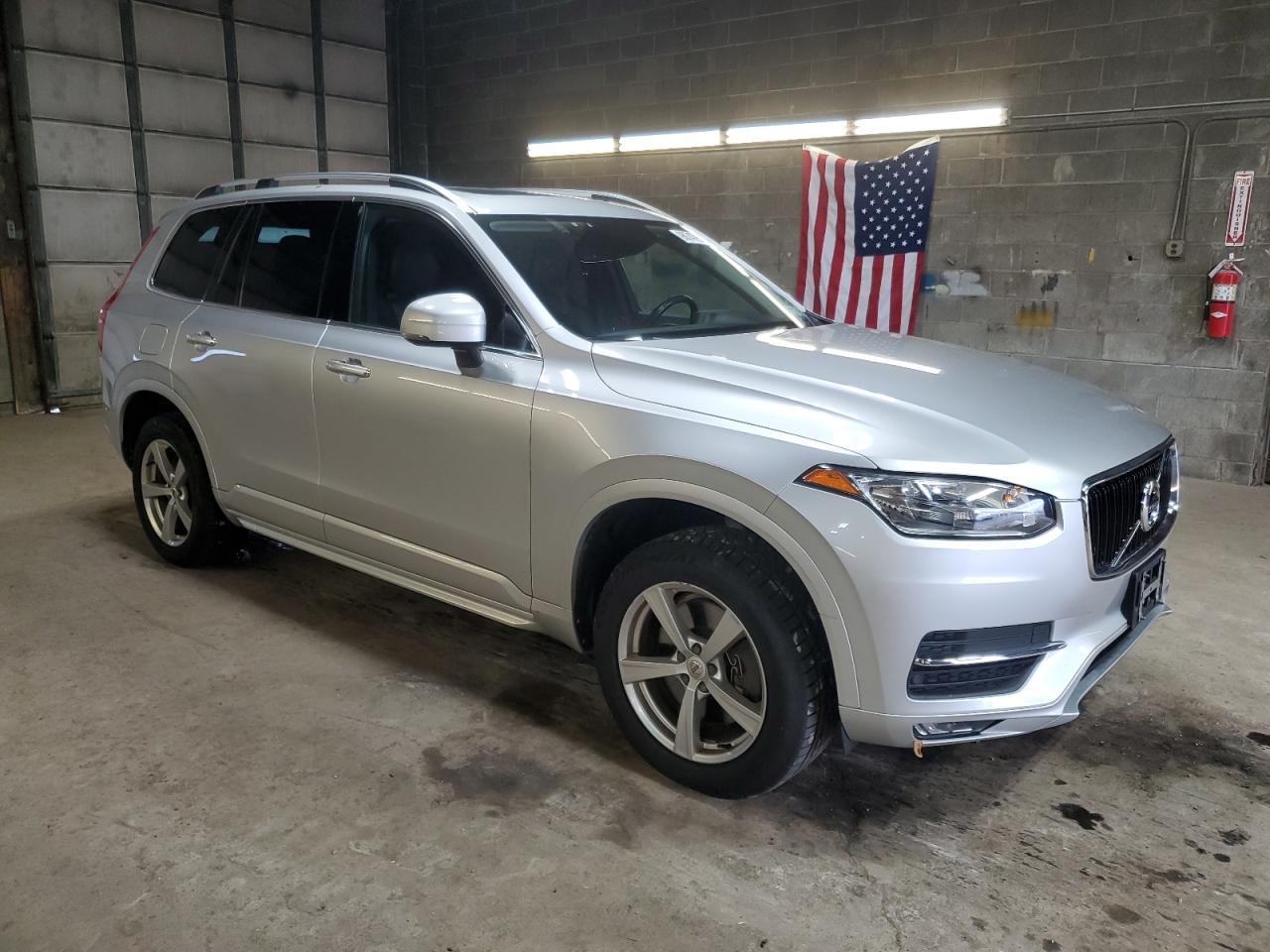 2016 VOLVO XC90