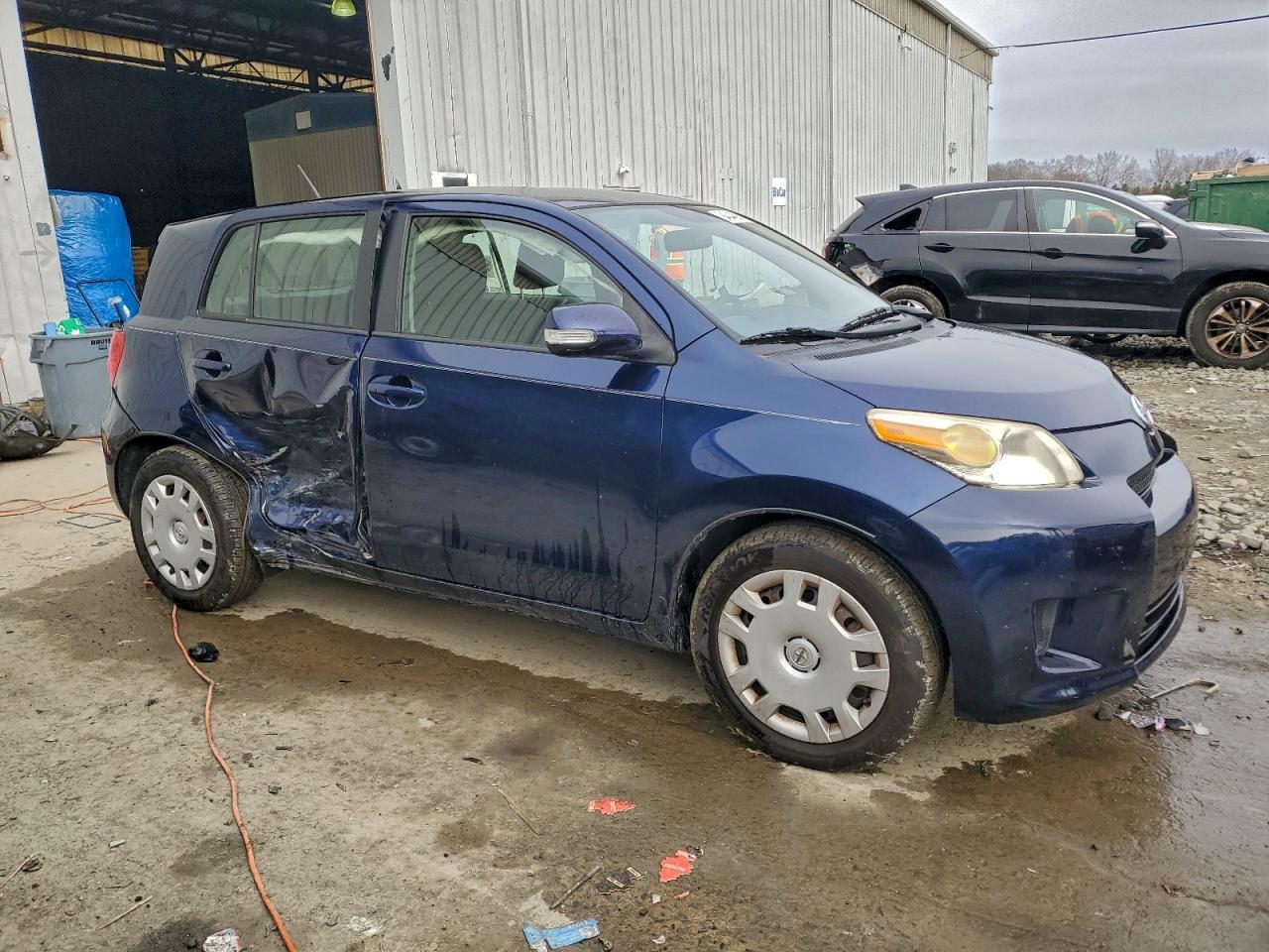 2010 SCION xD
