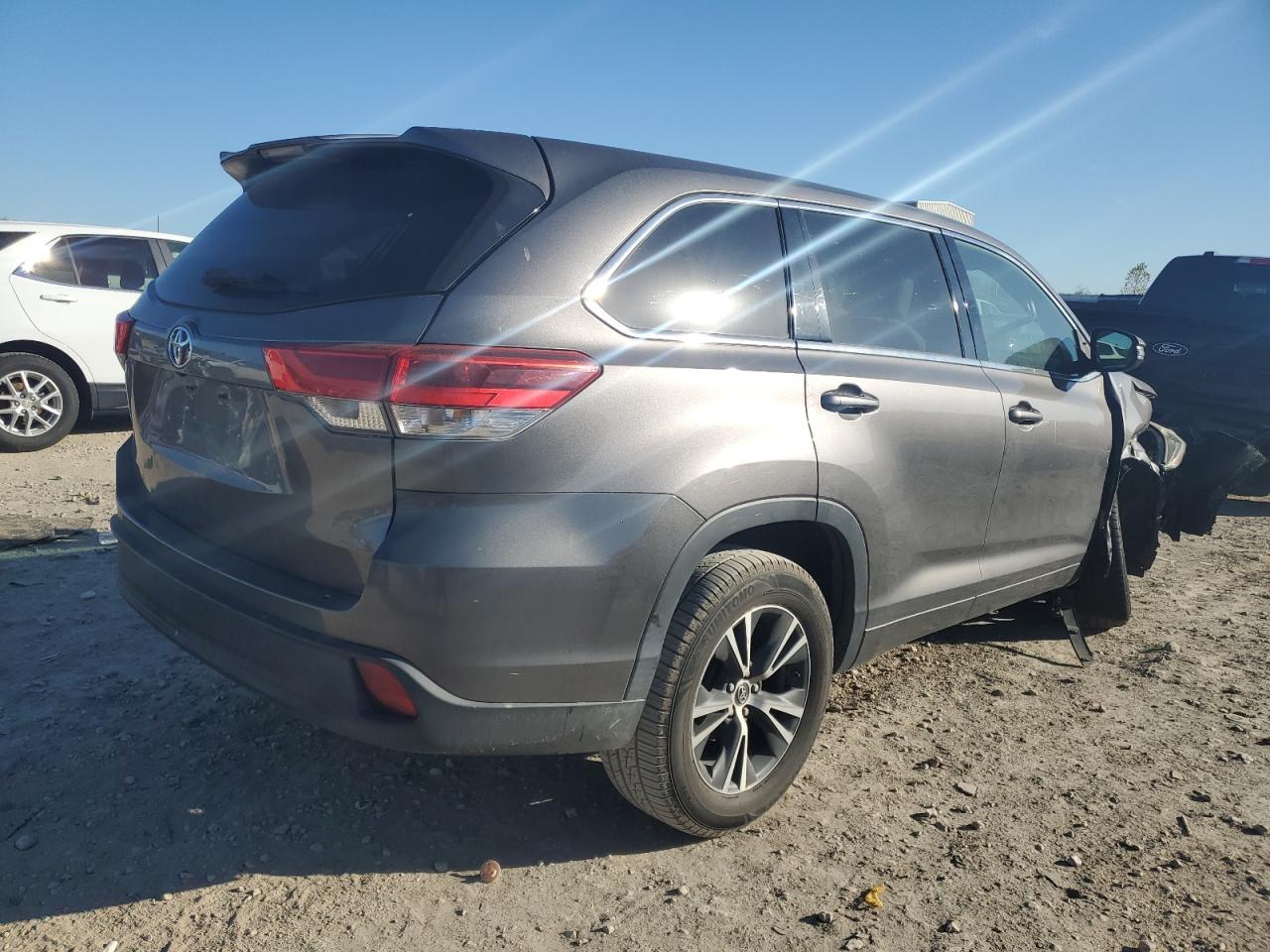2017 TOYOTA HIGHLANDER