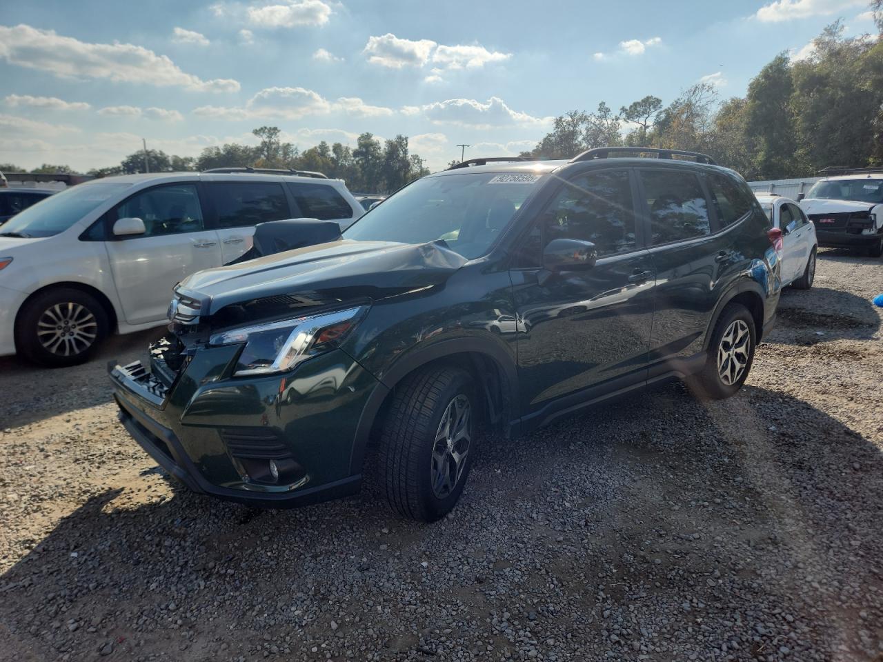 2024 SUBARU FORESTER