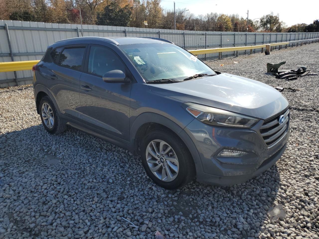 2016 HYUNDAI TUCSON