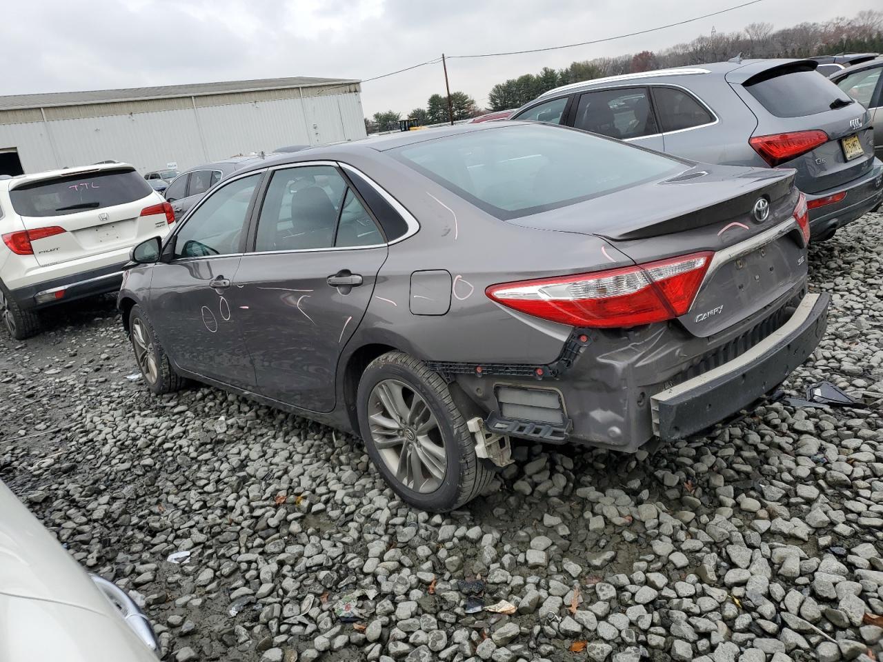 2016 TOYOTA CAMRY