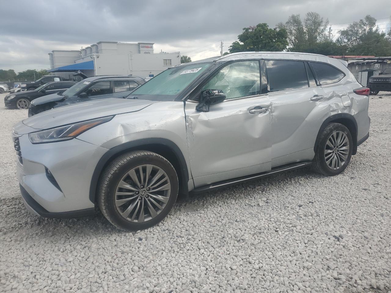 2021 TOYOTA HIGHLANDER