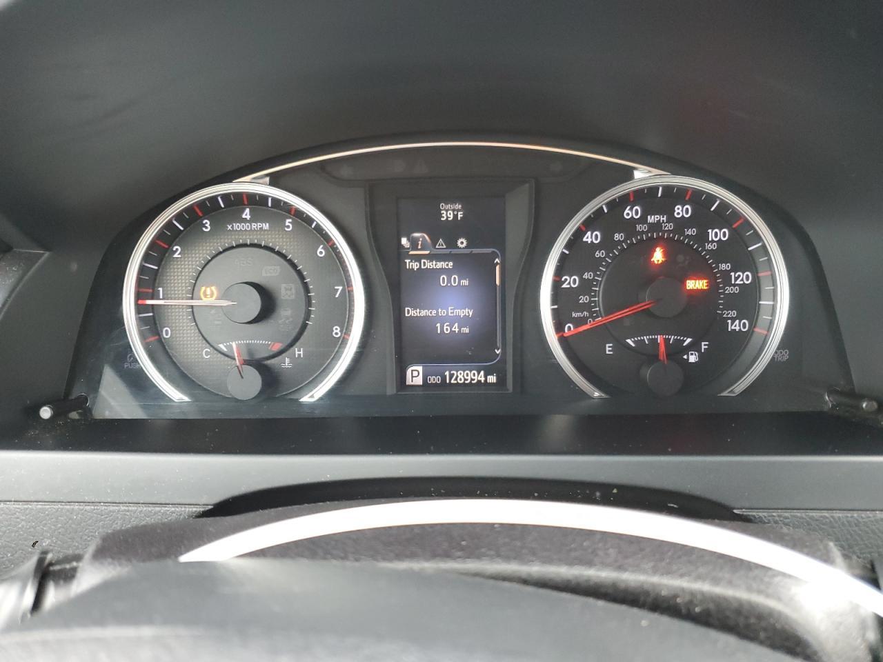 2016 TOYOTA CAMRY