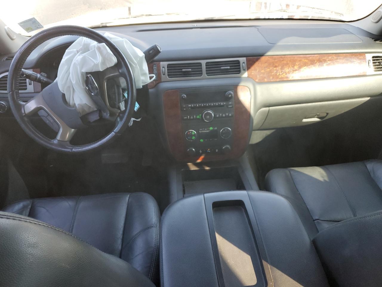 2014 CHEVROLET Tahoe