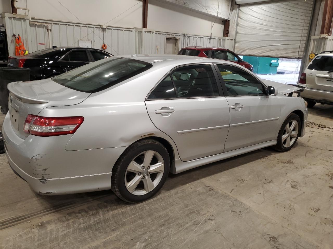 2011 TOYOTA CAMRY