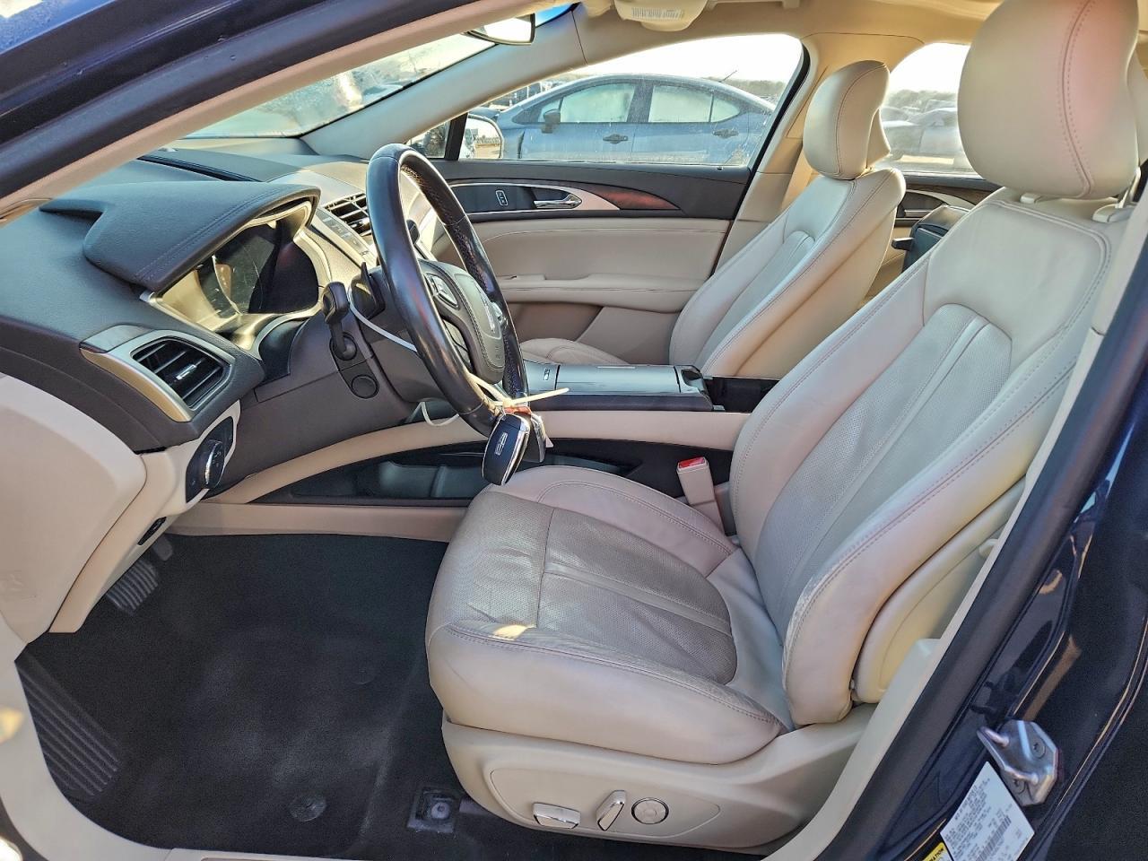2017 LINCOLN MKZ