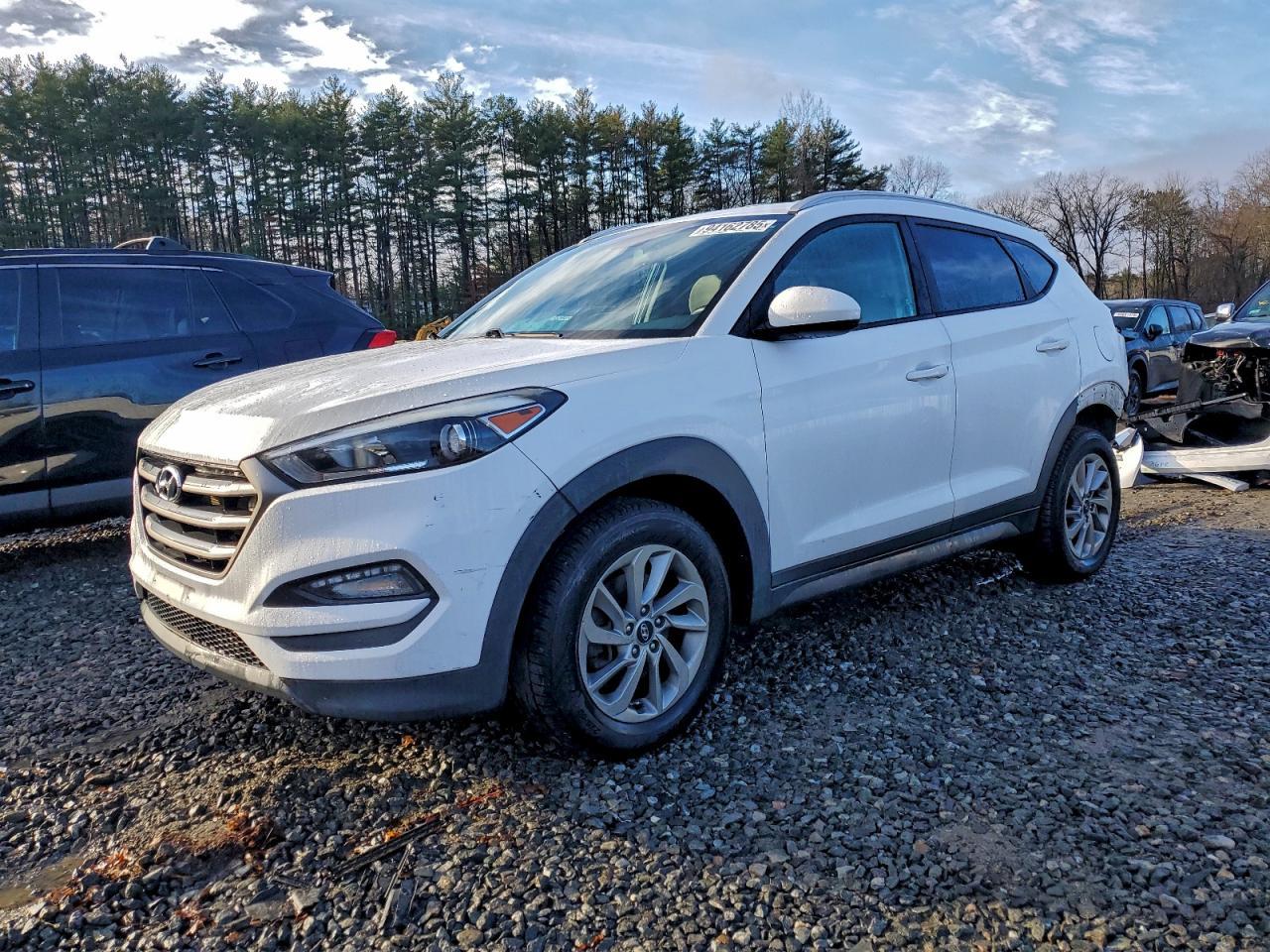 2016 HYUNDAI TUCSON