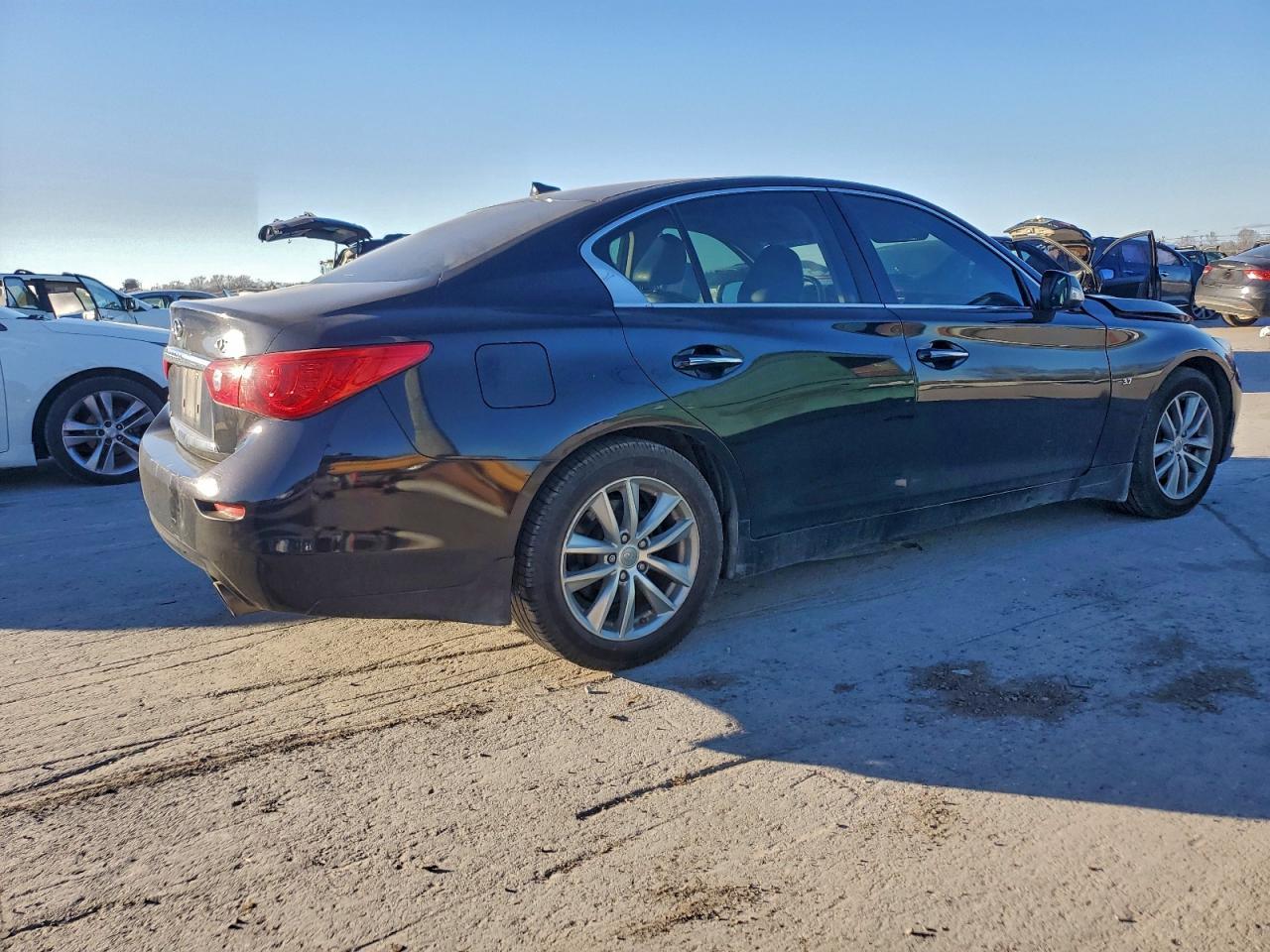 2014 INFINITI Q50