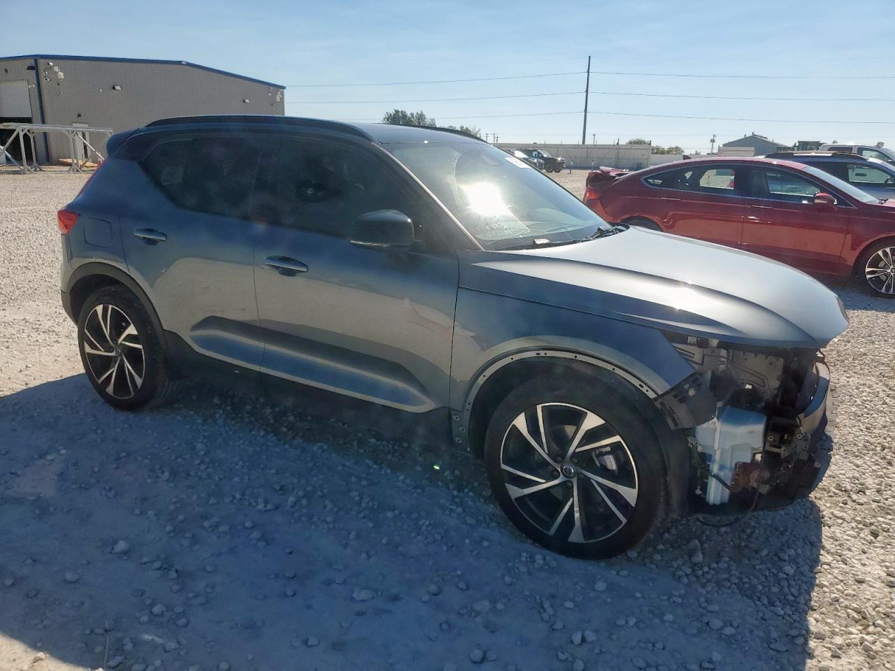 2019 VOLVO XC40