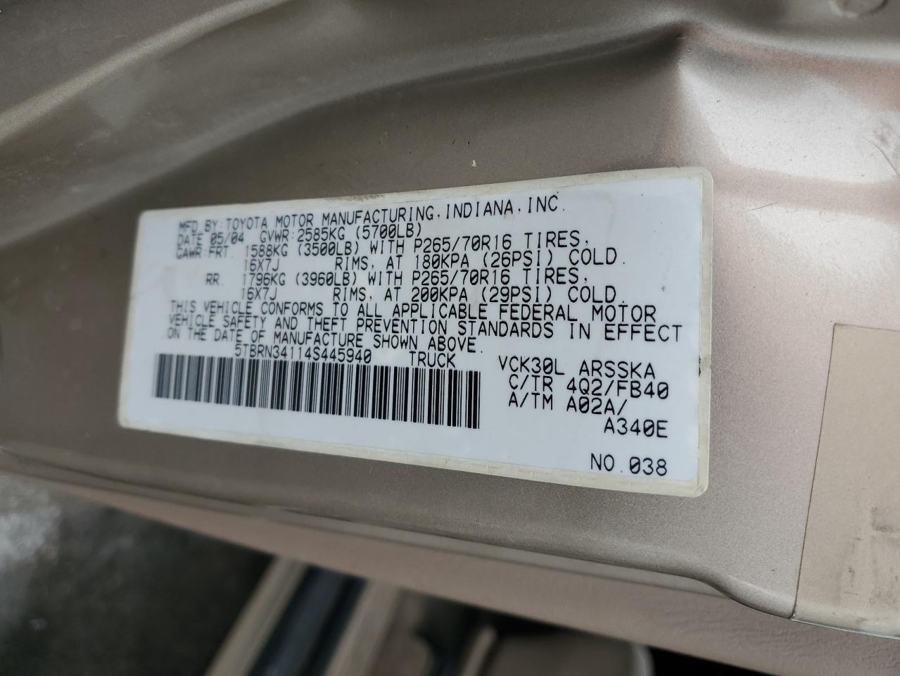 2004 TOYOTA TUNDRA