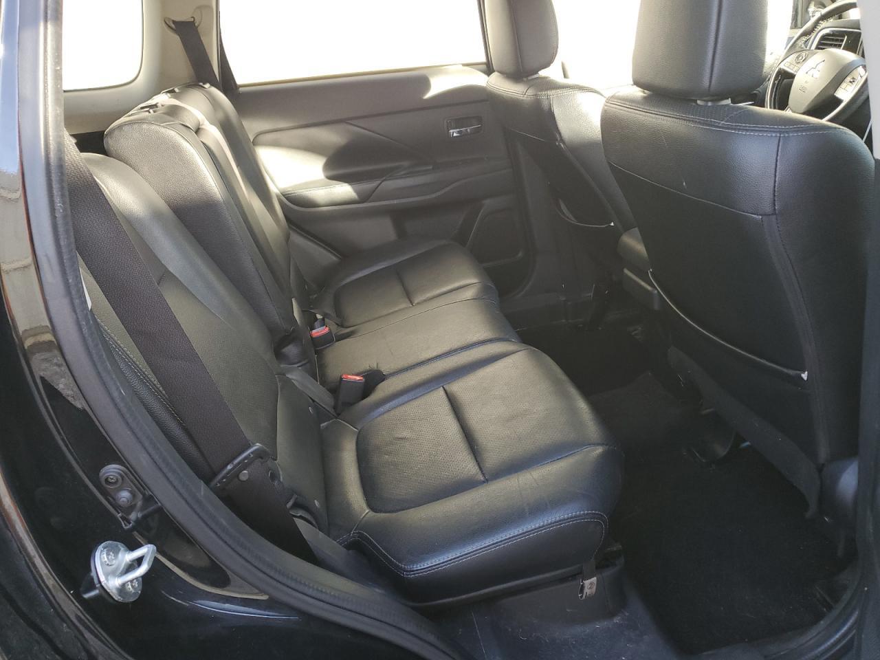 2017 MITSUBISHI outlander