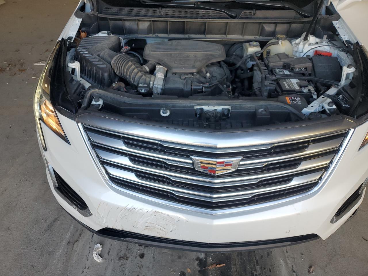2017 CADILLAC XT5